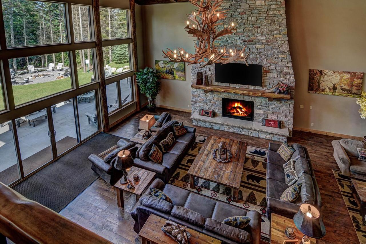 Whispering Pines Lodge: 9 Bedroom Eagle River Luaran gambar
