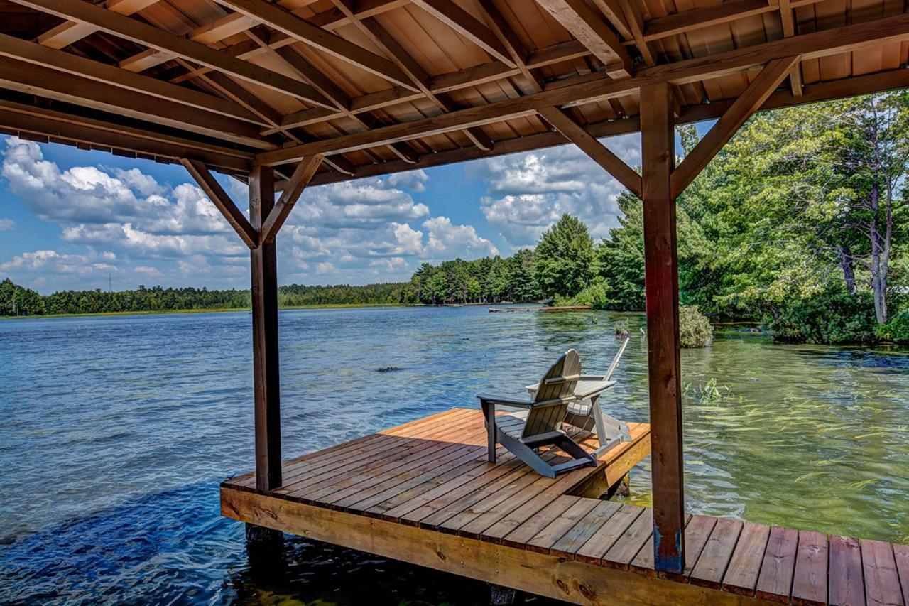 Whispering Pines Lodge: 9 Bedroom Eagle River Luaran gambar