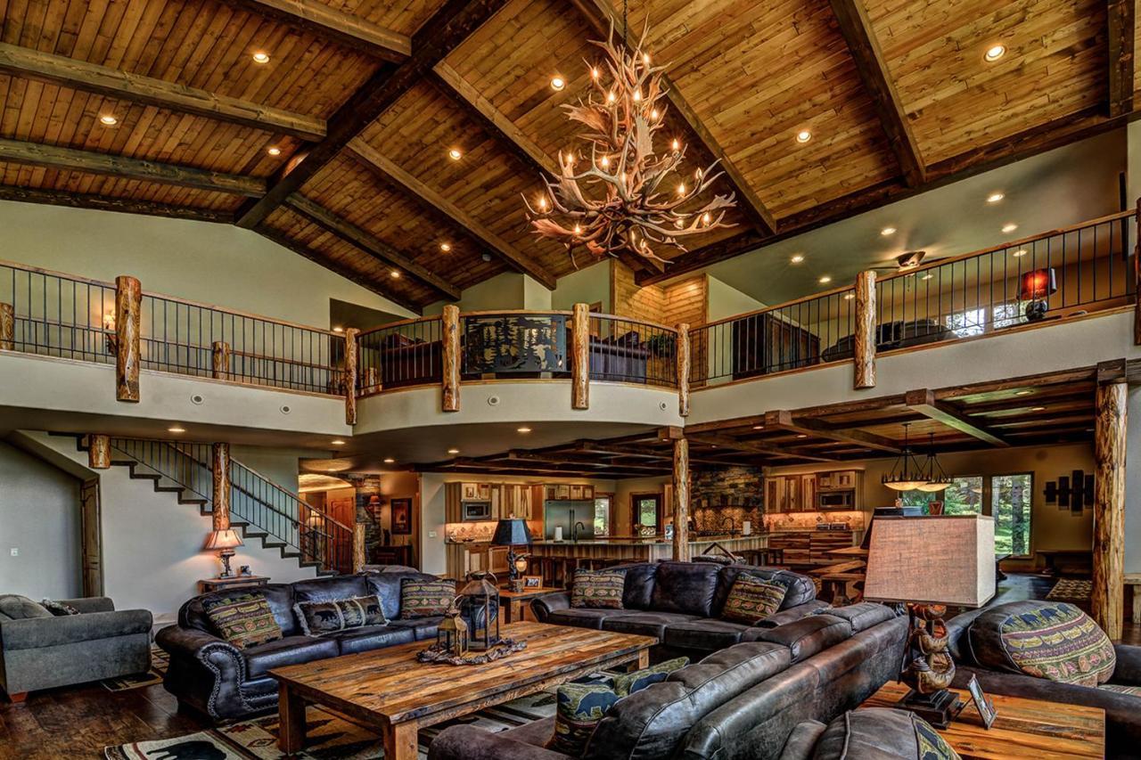 Whispering Pines Lodge: 9 Bedroom Eagle River Luaran gambar